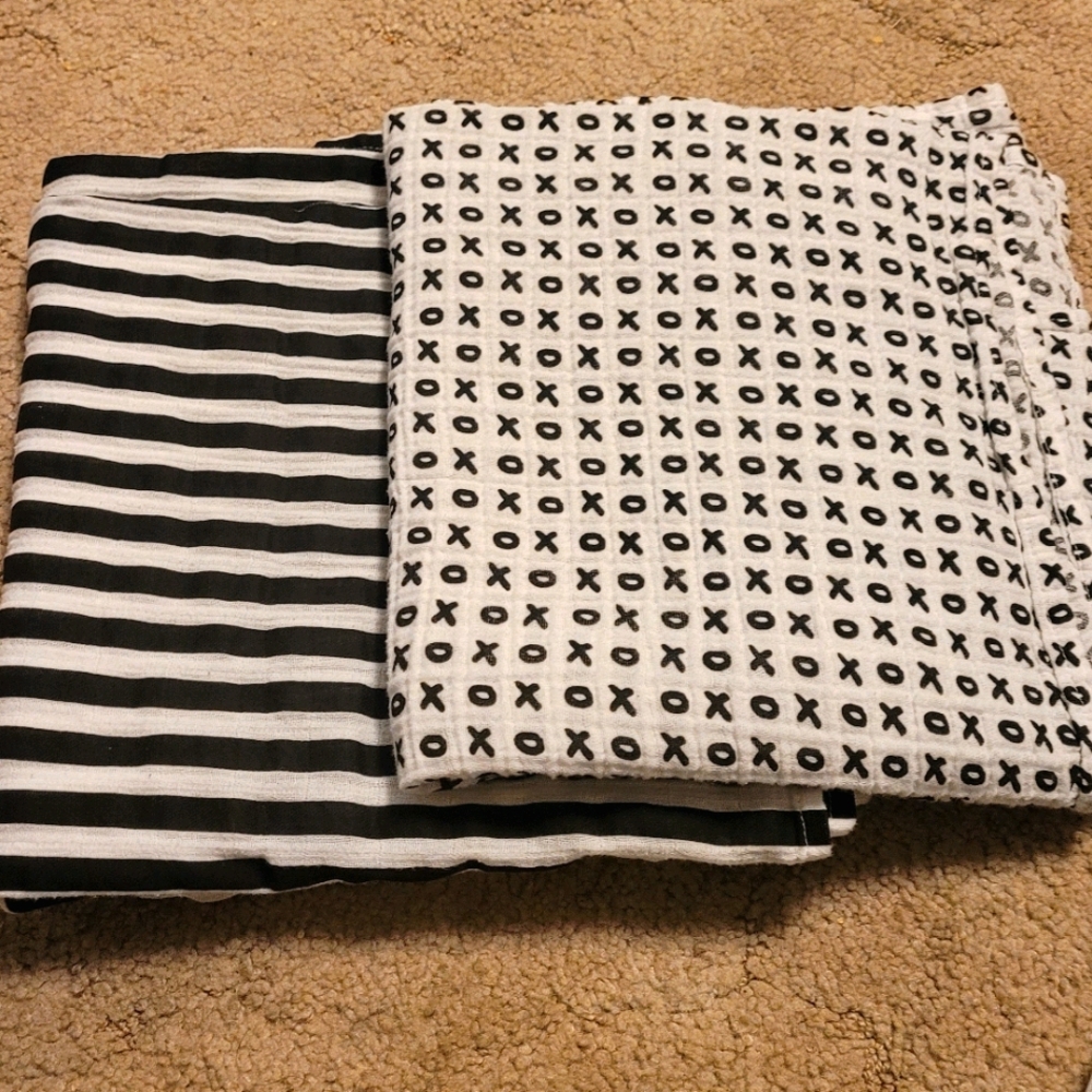 Bundle of 2 blankets